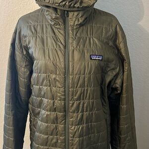Patagonia Men’s Dark Green Puffer Jacket